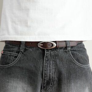 y2k oval buckle brown leather belt — 2000s minimal style